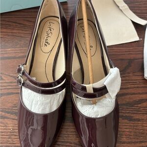 Life Stride Women's Burgundy Heels
